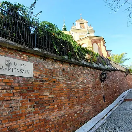 Mieszkanko Kolo Zamku Zaciszna Starowka * Warsaw