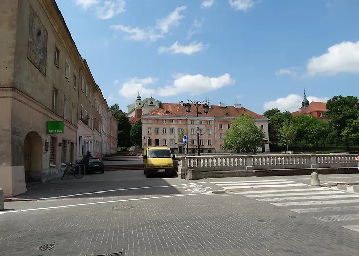 Mieszkanko Kolo Zamku Zaciszna Starowka Apartment Warsaw