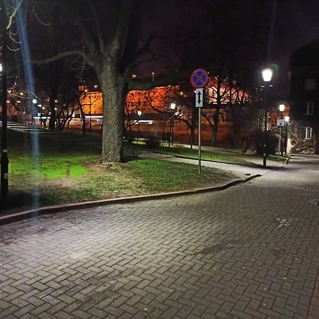 Lägenhet Mieszkanko Kolo Zamku Zaciszna Starowka *